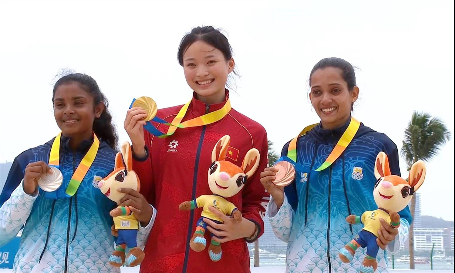 Hà Thị Thúy Hằng giành HCV đầu tiên cho Việt Nam tại Đại hội thể thao bãi biển châu Á 2026